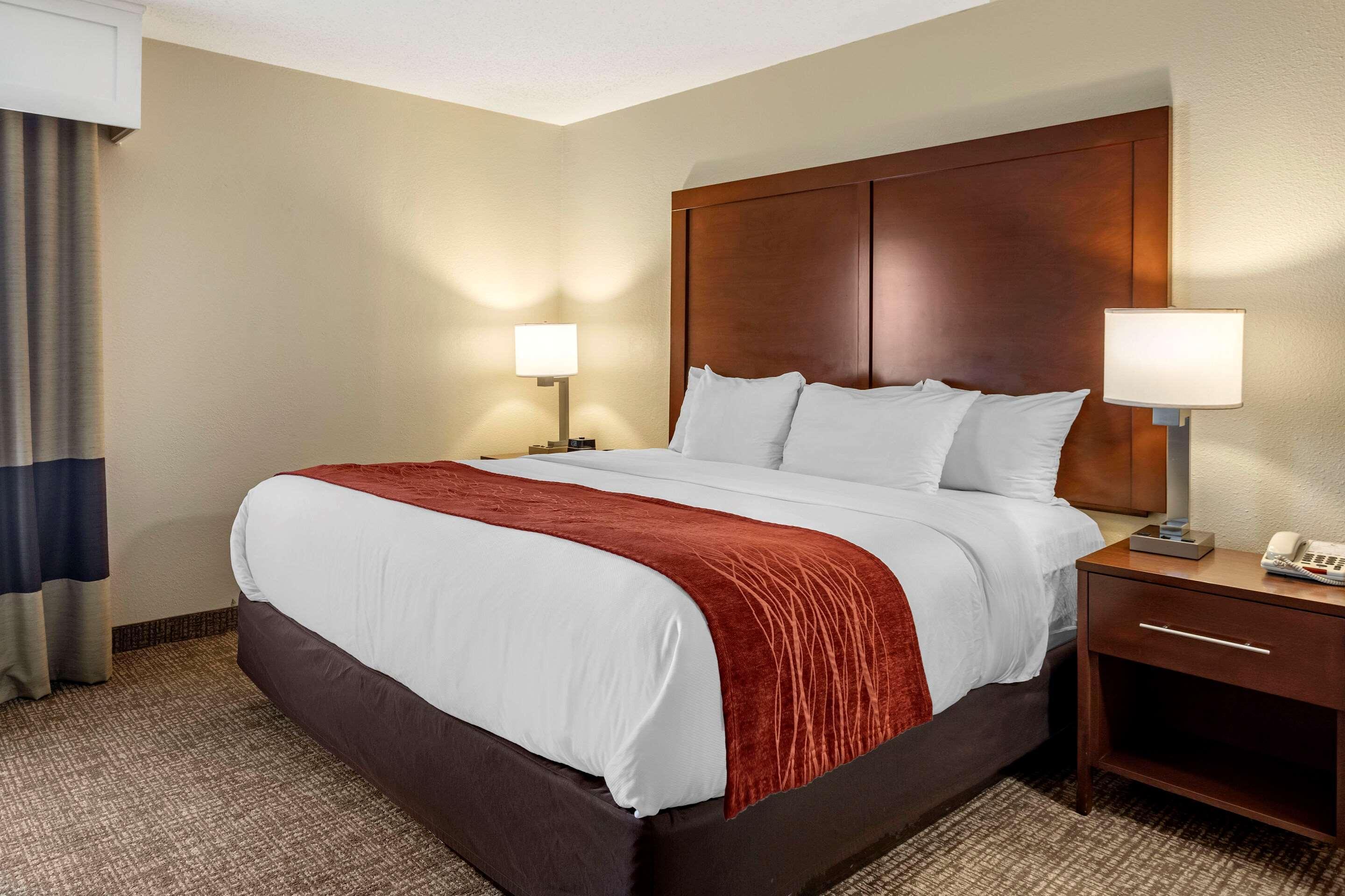Comfort Inn & Suites Airport Литл-Рок Экстерьер фото