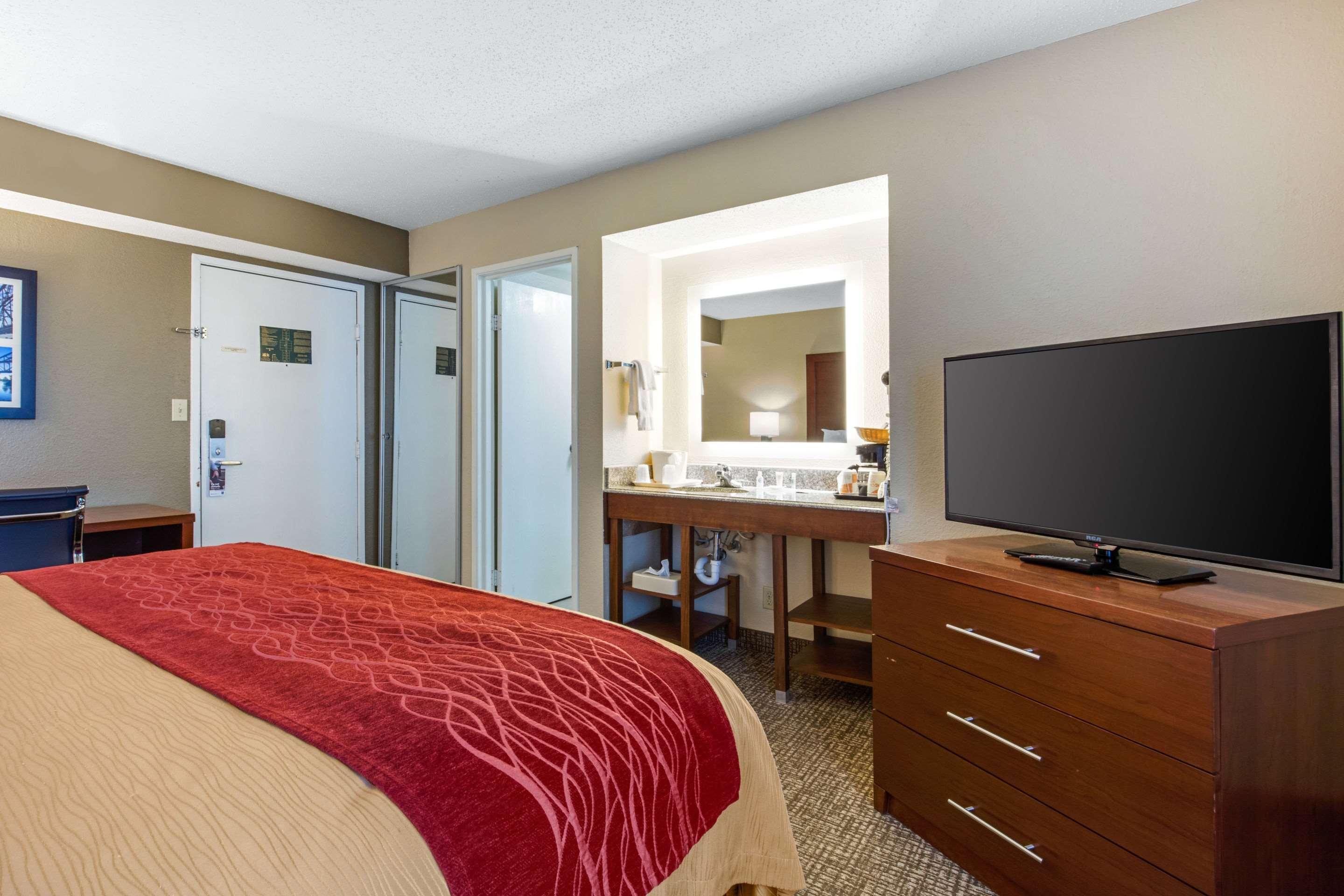 Comfort Inn & Suites Airport Литл-Рок Экстерьер фото