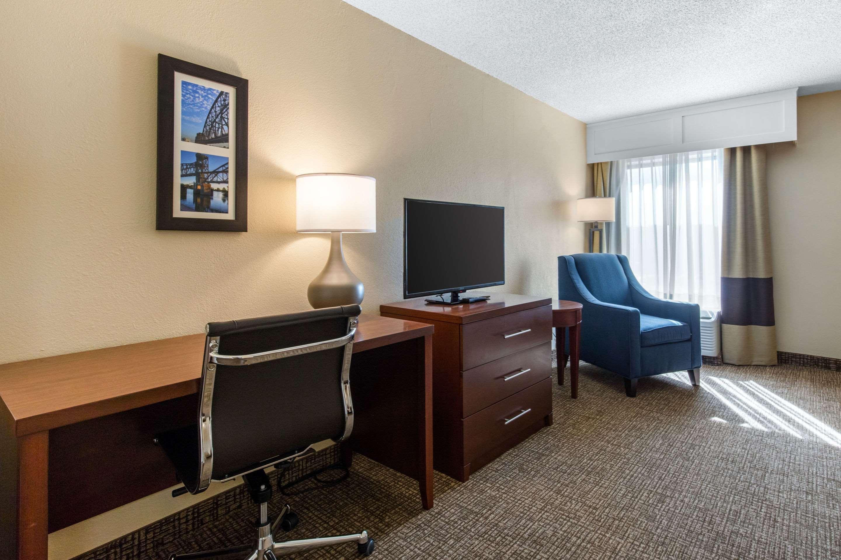 Comfort Inn & Suites Airport Литл-Рок Экстерьер фото