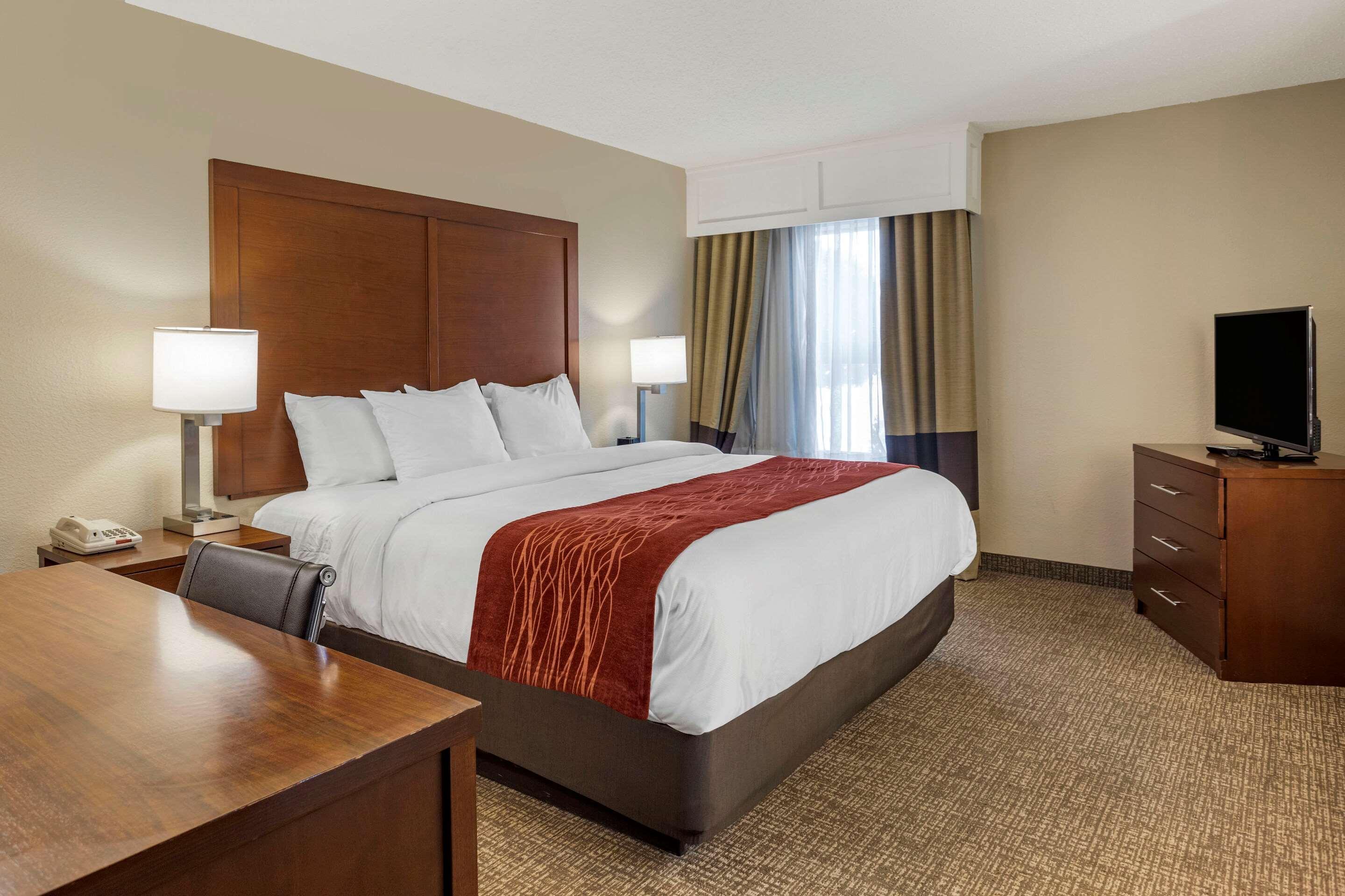 Comfort Inn & Suites Airport Литл-Рок Экстерьер фото